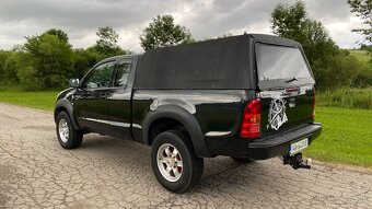 Toyota Hilux 2.5 I D-4D 88kw off-road - 3