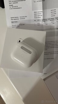 Apple AirPods (3. generácia) s Lightning nabíjacím puzdrom - 3