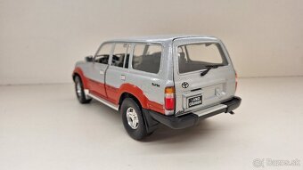 1:18 TOYOTA LAND CRUISER - 3