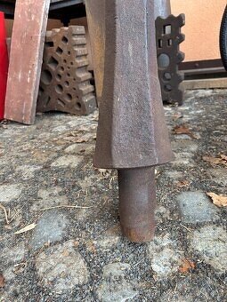 Starožitná kovadlina rohatina - 3