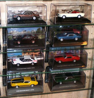FORD MUSTANG , ALTAYA , 1:43 - 3