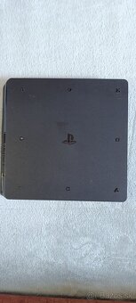Predám Playstation 4 (500GB) -200€ - 3