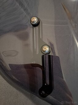 Nastaviteľný držiak plexi pre hondu NC 700 / 750 - 3