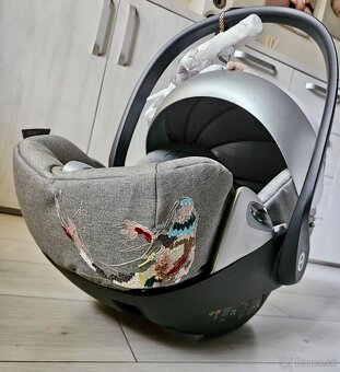 CYBEX CLOUD Z2 I-SIZE FASHION KOI - 3