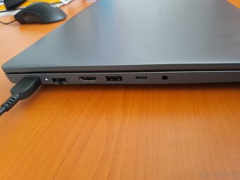 Lenovo LOQ Essential 15IAX9E - 3