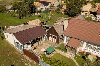 Zaujímavý, čiastočne zrekonštruovaný, rodinný dom v obci Buš - 3