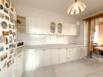 Rodinný dom na veľkom pozemku v obci Iňa - 3