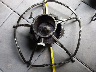 Predám stojan na vianočný stromček veľký aj malý - 3