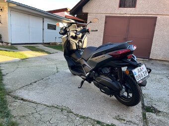 Yamaha Xmax 125 - 3