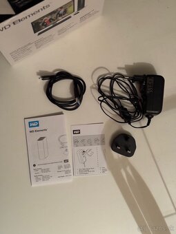 WD Elements Desktop 8TB HDD - 3