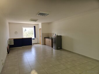 Na prenájom kancelárske priestory v centre mesta s parkovisk - 3