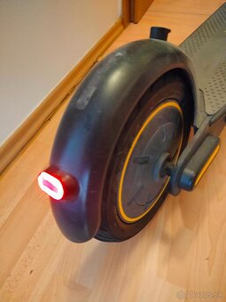 Elektrická Kolobežka NINEBOT MAX G30 - 3