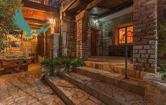Exkluzívne na predaj vila s bazénom v Chorvátsku - 3