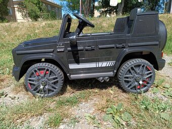 Mercedes - 3