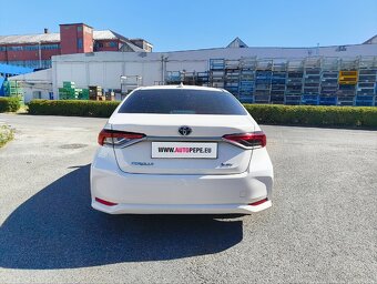 Toyota Corolla Hybrid 1.8 (90 kW), automat - 3
