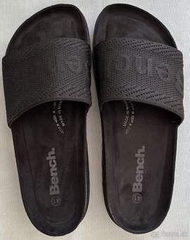 "NOVÉ" unisex BENCH šlapky čierne EU41 za 21EUR - 3