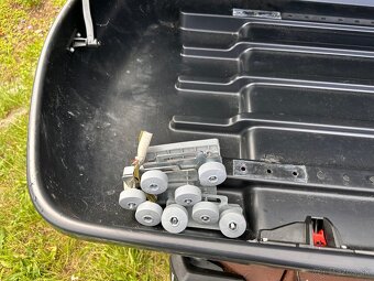 Stresny box Modula Caio 430 + Thule - 3