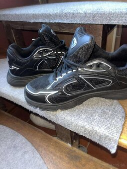 Botasky Dior B30. - 3