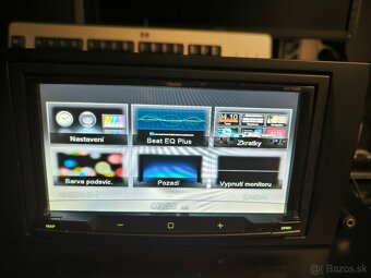 Clarion NX702E - 3