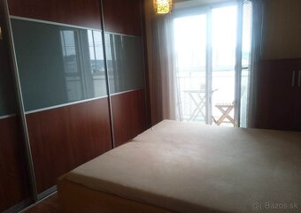 NA PRENÁJOM PRIESTRANNÝ 3-IZBOVÝ BYT, UL. BRANISKOVÁ - 3