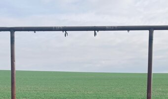 Prašák - stojan na koberce, hojdačku a rôzne domáce použitie - 3