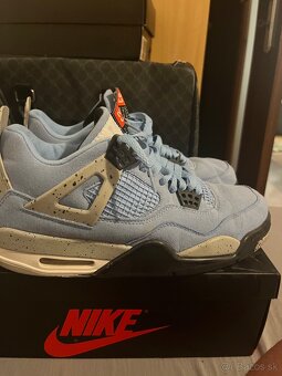Jordan 4 UNC - 3