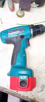 Makita aku - 3