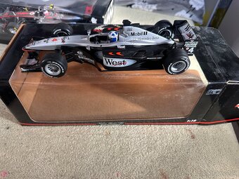 McLaren Mercedes - 3