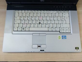 predám FUJITSU CELZIUS H700 , Windows 7 ,FULL HD. - 3