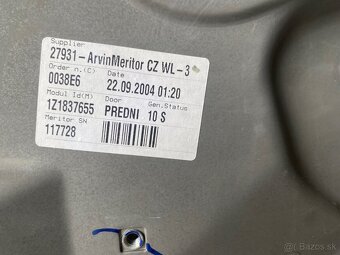 Panel a mechanizmus sťahovania okna - 3