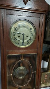 Predám funkčné polbicie nástenné hodiny Artdeco 1920 gong - 3