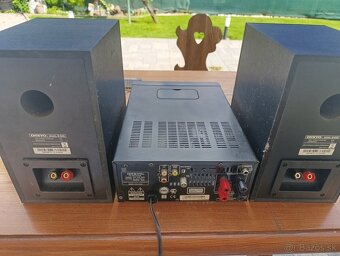 Onkyo - 3