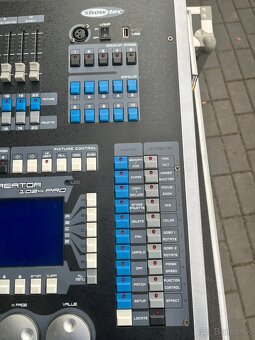 Showtec Creator 1024 PRO 1024.kanálový DMX pult - 3