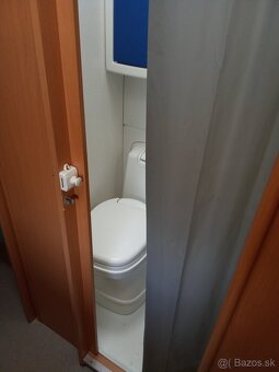 Predám veľmi zachovalý karavan s papiermi - 3