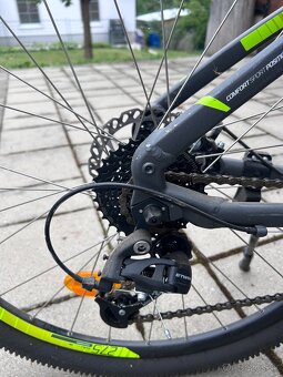 Predám sivý bicykel Rockrider, používaný minimálne - 3