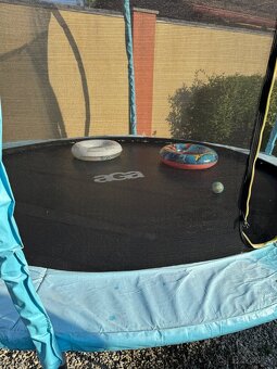 Trampolína 305 cm s vnútornou ochrannou sieťou a schodíkmi - 3