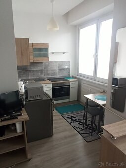 Pekná a plne zariadená garsónka v Ružinove - Prievoz - 3