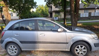 Predám Kia Rio - 3