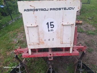 Sadzac zemiakov sk2-130 - 3