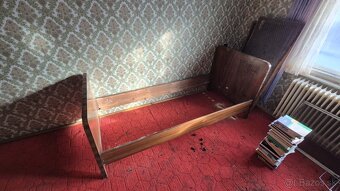 Darujem starožitnú posteľ - 3