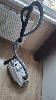 Vysávač Rowenta - 3