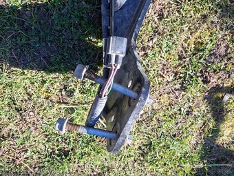 Ťažné zariadenie na Ford Custom Tranzit - 3