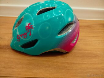 dievcenska prilba - 3