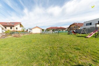 HALO reality - Predaj, pozemok pre rodinný dom 556 m2 Stupav - 3