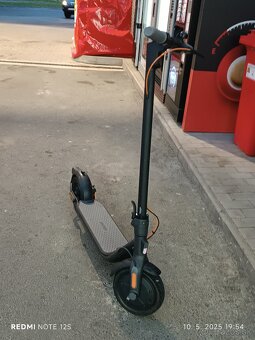 Elektricka kolobezka Ninebot - 3