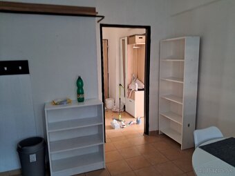 Prenajom 1 izbový byt Humenné - 3