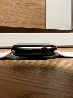 Apple Watch SE 44mm - 3