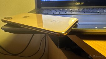 Iphone XS MAX (64) v zlatom prevedení - 3