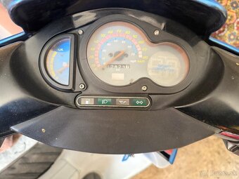 Aprilia SR 50 - 3