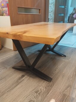 Ručne vyrábaný stôl z masívu - 3